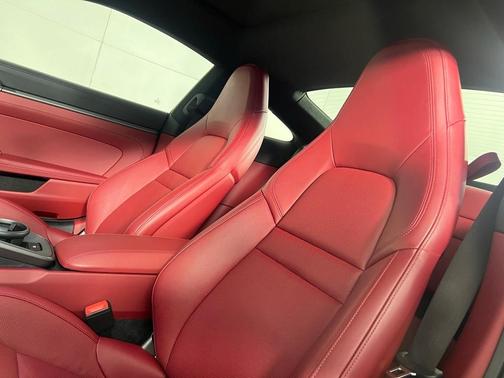 2022 Porsche 911 Carrera 4S