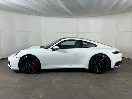 2022 Porsche 911 Carrera 4S
