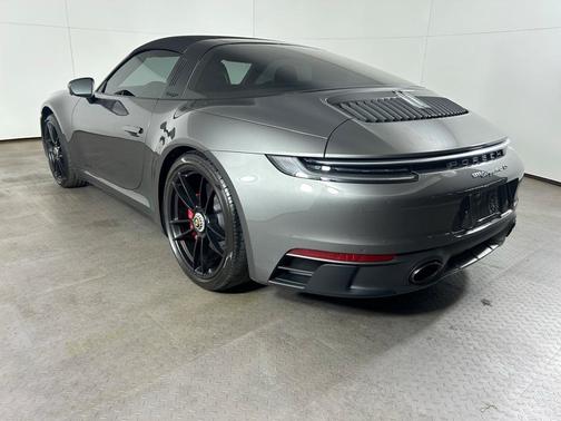 2024 Porsche 911 Targa 4 GTS