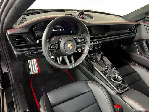 2026 Porsche 911 Carrera GTS