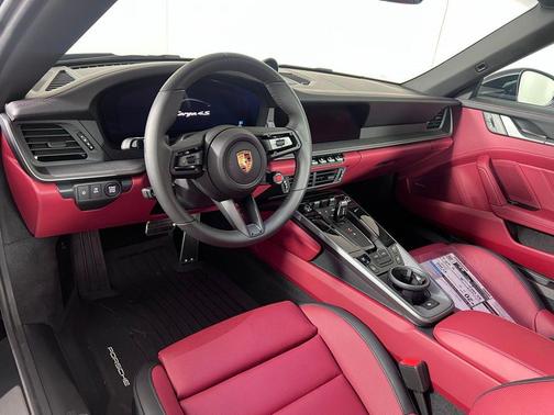 2026 Porsche 911 Targa 4S