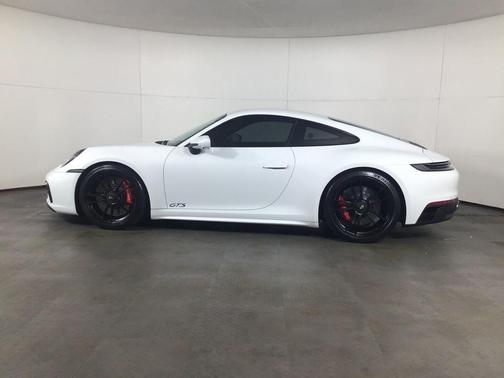 Carrara White Metallic 2022 Porsche 911 Carrera GTS