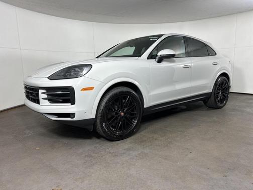 2025 Porsche Cayenne AWD