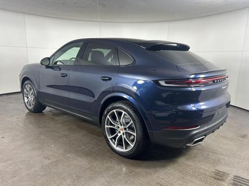 2026 Porsche Cayenne AWD