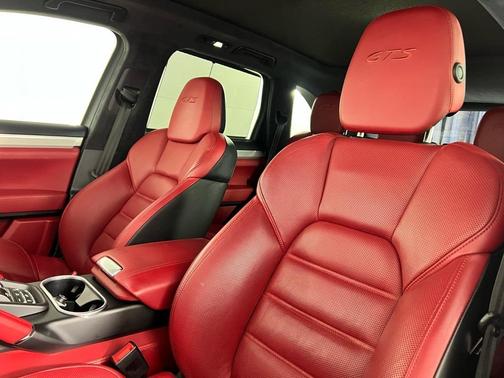 2018 Porsche Cayenne GTS