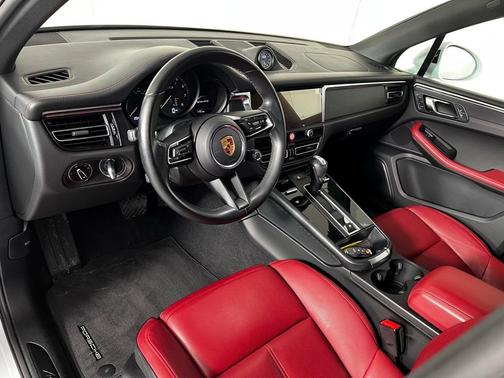 2023 Porsche Macan GTS
