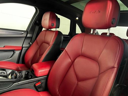 2023 Porsche Macan GTS