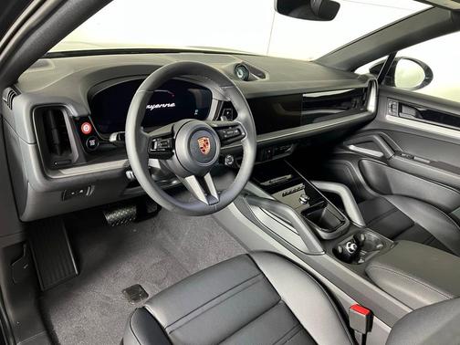 2026 Porsche Cayenne AWD