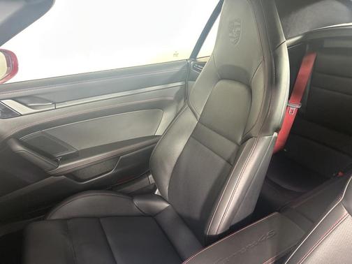 2021 Porsche 911 Carrera 4S