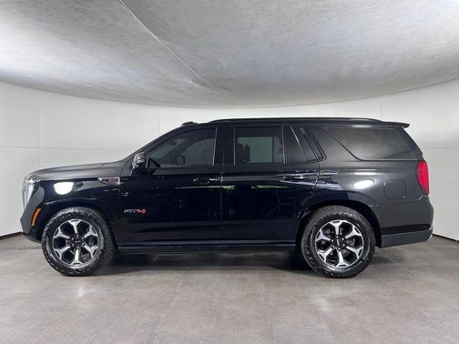 Onyx Black 2026 GMC Yukon AT4