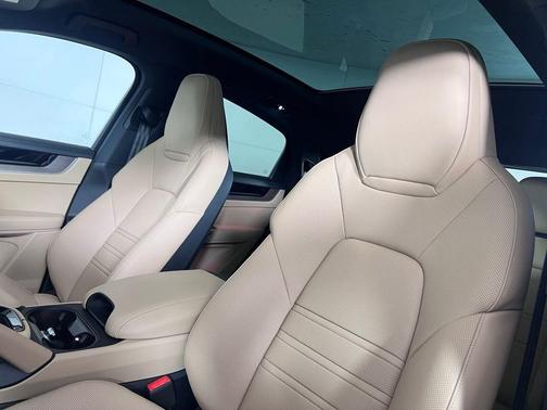 2026 Porsche Cayenne S Coupe AWD