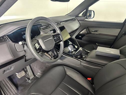 Santorini Black Metallic 2025 Land Rover Range Rover Sport Dynamic SE