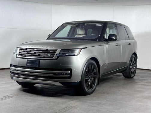 Silicon Silver 2023 Land Rover Range Rover P530 SE