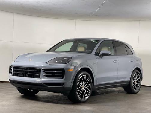 2026 Porsche Cayenne AWD