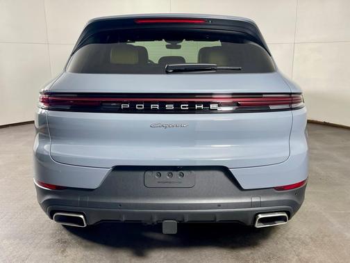 2026 Porsche Cayenne AWD