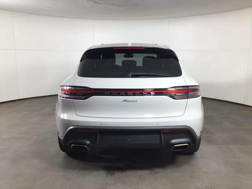Chalk 2026 Porsche Macan Base