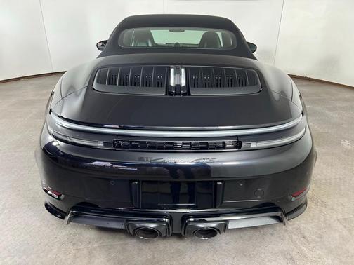 2026 Porsche 911 Carrera GTS