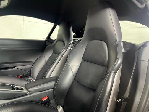 2019 Porsche 718 Cayman S