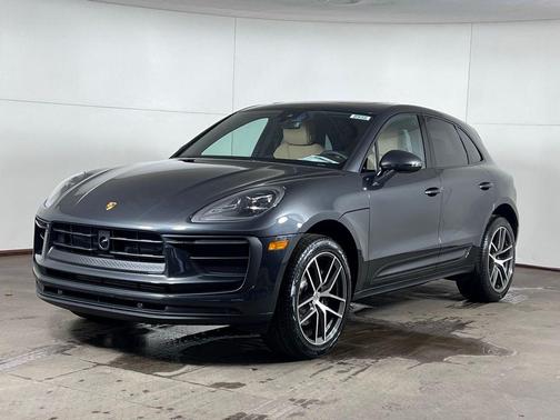 2026 Porsche Macan Base