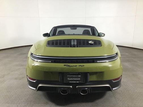 Olive 2026 Porsche 911 Carrera GTS