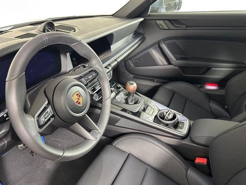 2026 Porsche 911 Carrera T