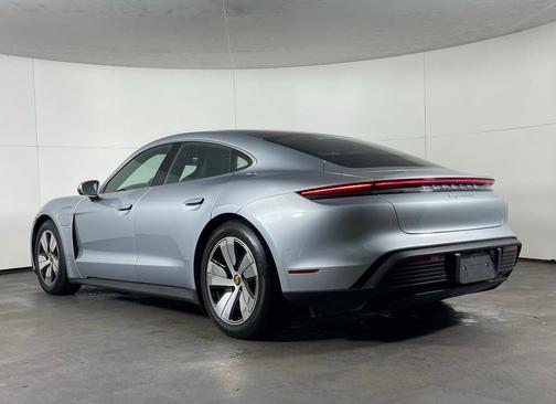 2024 Porsche Taycan 4S