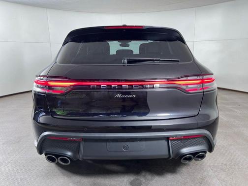 Jet Black Metallic 2026 Porsche Macan Base