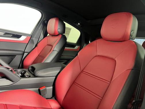 2026 Porsche Cayenne AWD