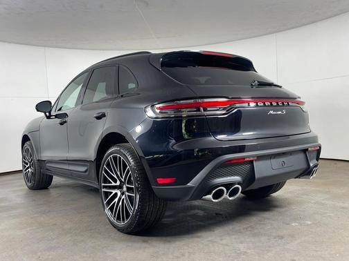 2025 Porsche Macan S