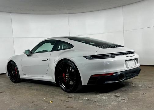 2023 Porsche 911 Carrera GTS