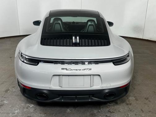 2023 Porsche 911 Carrera GTS