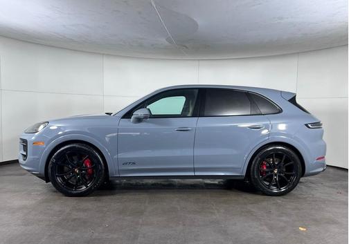 2026 Porsche Cayenne GTS