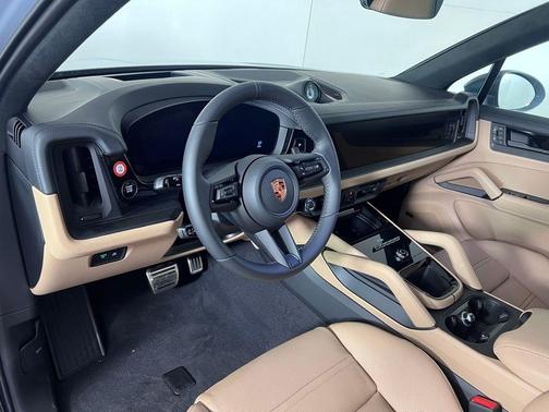 2026 Porsche Cayenne GTS