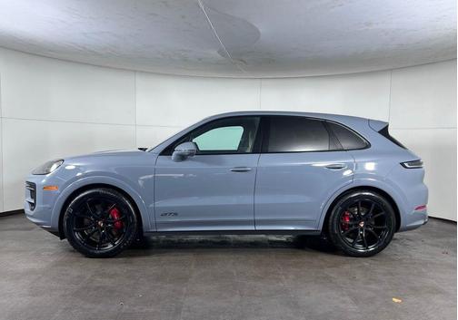 2026 Porsche Cayenne GTS