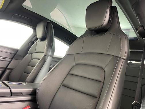 2024 Porsche Taycan 4S