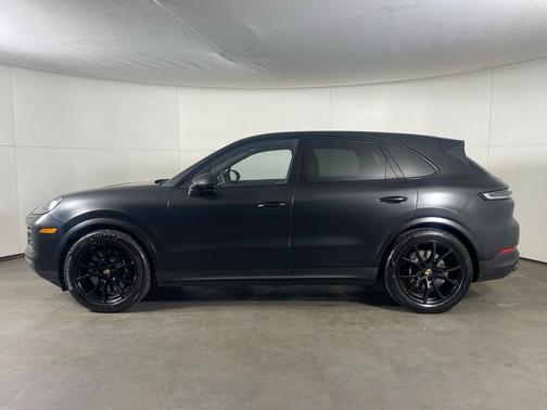 2025 Porsche Cayenne S