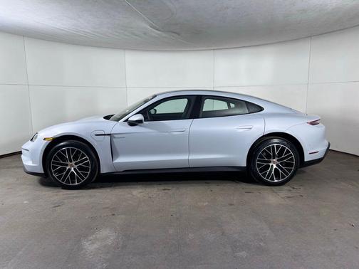 2026 Porsche Taycan 4