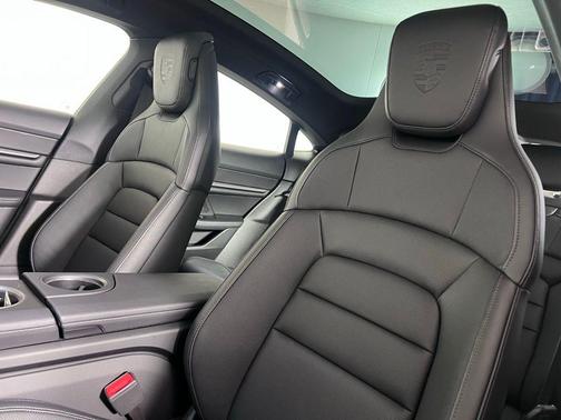 2026 Porsche Taycan 4