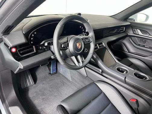 2026 Porsche Taycan 4
