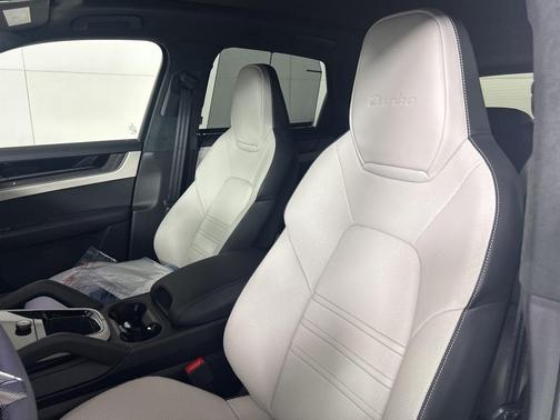 2026 Porsche Cayenne Turbo