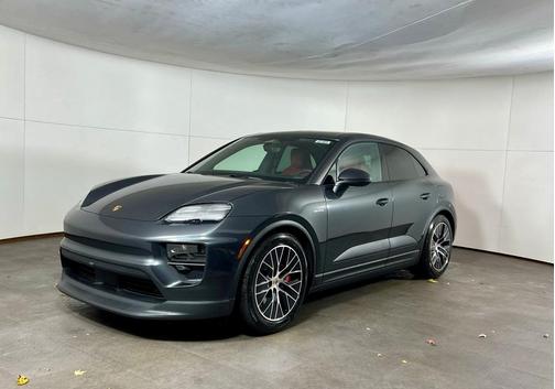 2025 Porsche Macan 4S