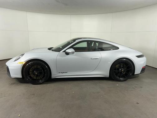 2026 Porsche 911 Carrera GTS