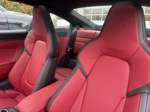 2026 Porsche 911 Carrera GTS