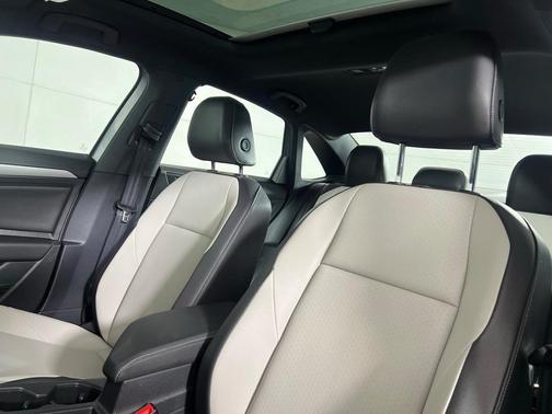 2020 Volkswagen Jetta 1.4T R-Line