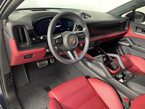 2025 Porsche Cayenne Turbo GT
