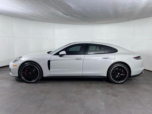 Chalk 2023 Porsche Panamera 4S