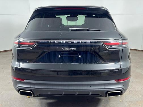 2023 Porsche Cayenne 