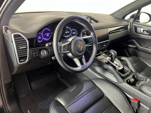2023 Porsche Cayenne 