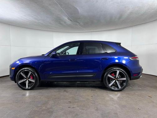 Blue Metallic 2026 Porsche Macan S