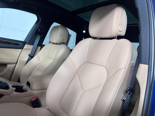 Blue Metallic 2026 Porsche Macan S